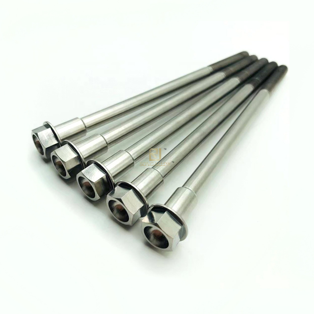 Pernos de brida de titanio